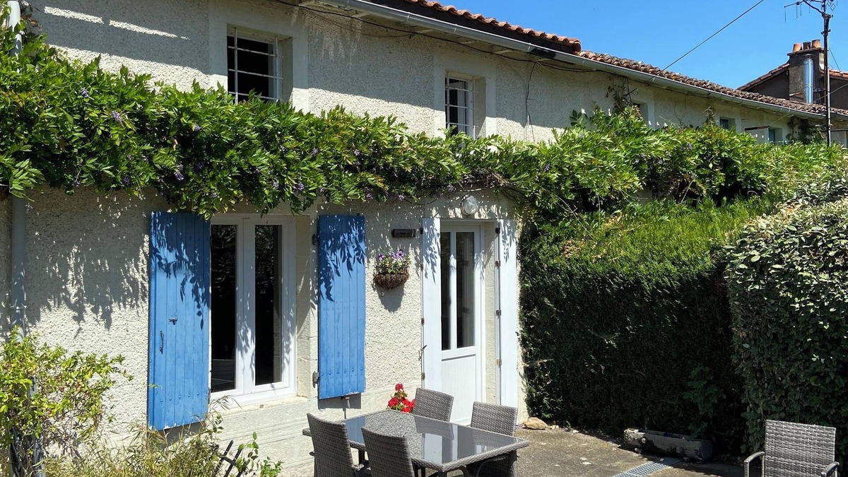 Moncoutant Cottage | Les Gites de la Bodiniere - 1 of 3 Rural gites complex