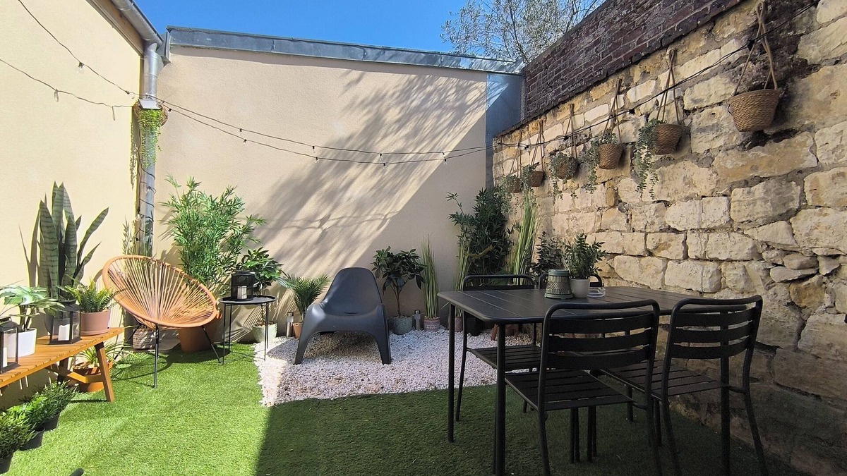 Les Sablons House | ★Les Grumes ★Centre Ville★Patio★Wifi