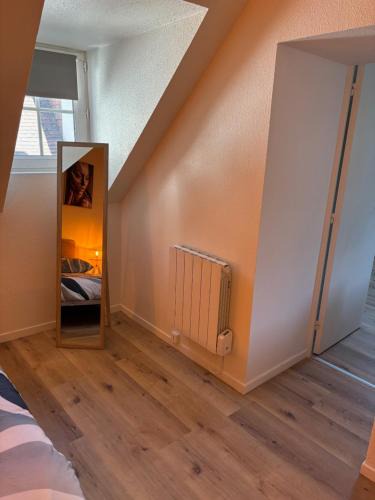 Saint-Nicolas-les-Citeaux Apartment | Les Halles