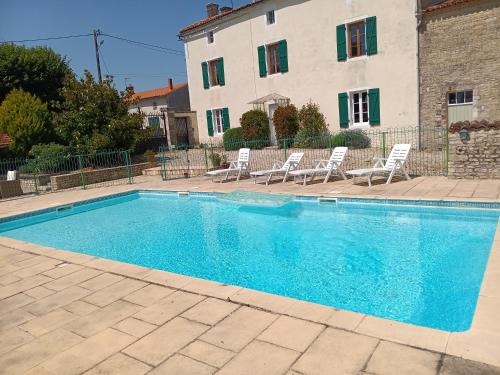 Villemain House | Les Hirondelles