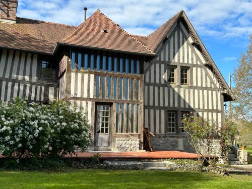 Manerbe House | Les Hortensias