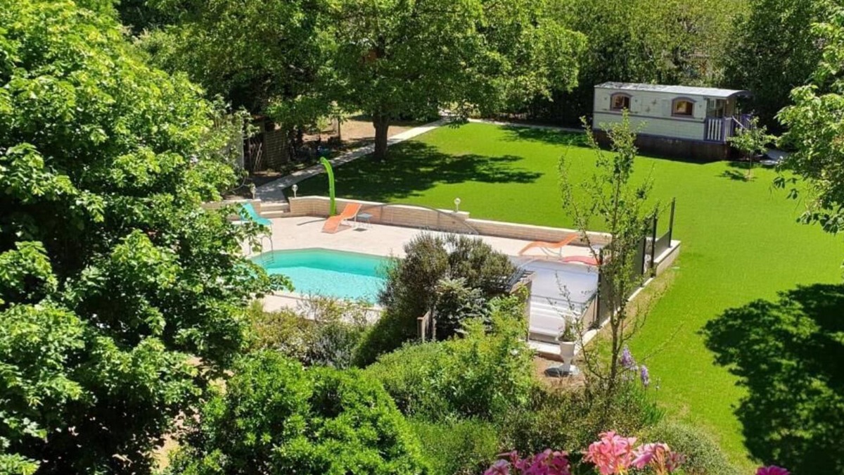 Pouilly-sur-Loire Bed & Breakfast | Les Insolites de la Pouillyzotte