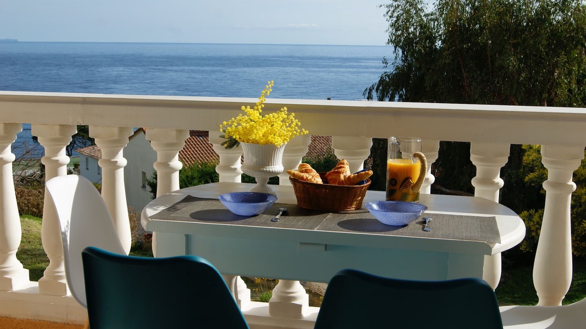 Santa-Severa House | Les Lauriers, Independant house overlooking the sea and the port of Santa Severa