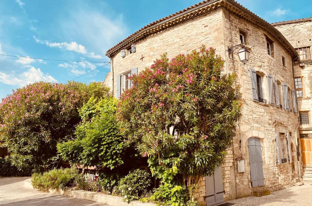 Barjac Bed & Breakfast | Les Lauriers Roses - Maison d'Hôtes