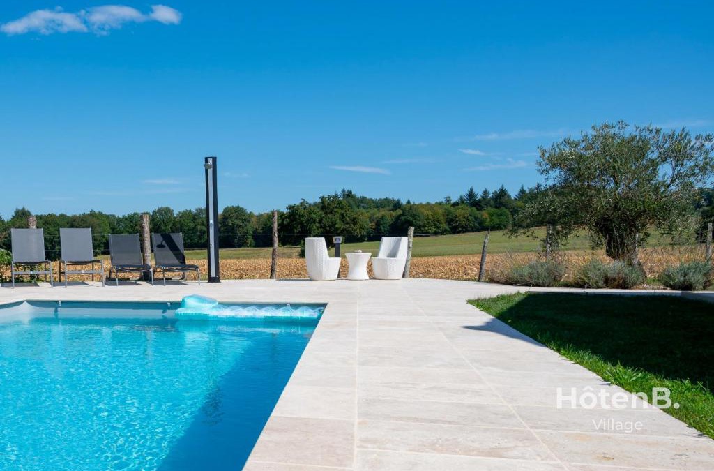 Panazol House | "Les Lièvres" House Air-conditioned Relaxation Oasis with Pool & Jacuzzi