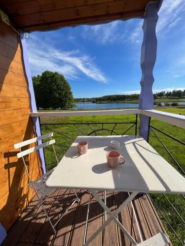 Verneuil Cabin | Les logements insolites de la Base Nautique