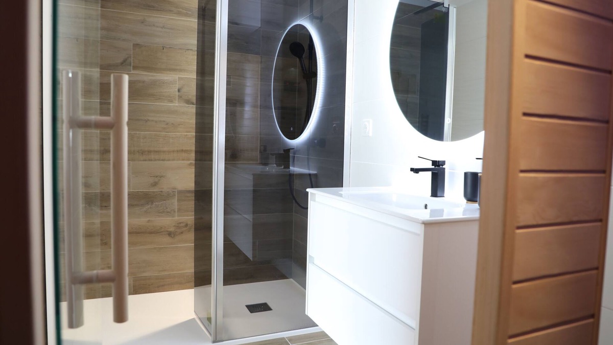 Pirou Apartment | Les Maisons de Louise