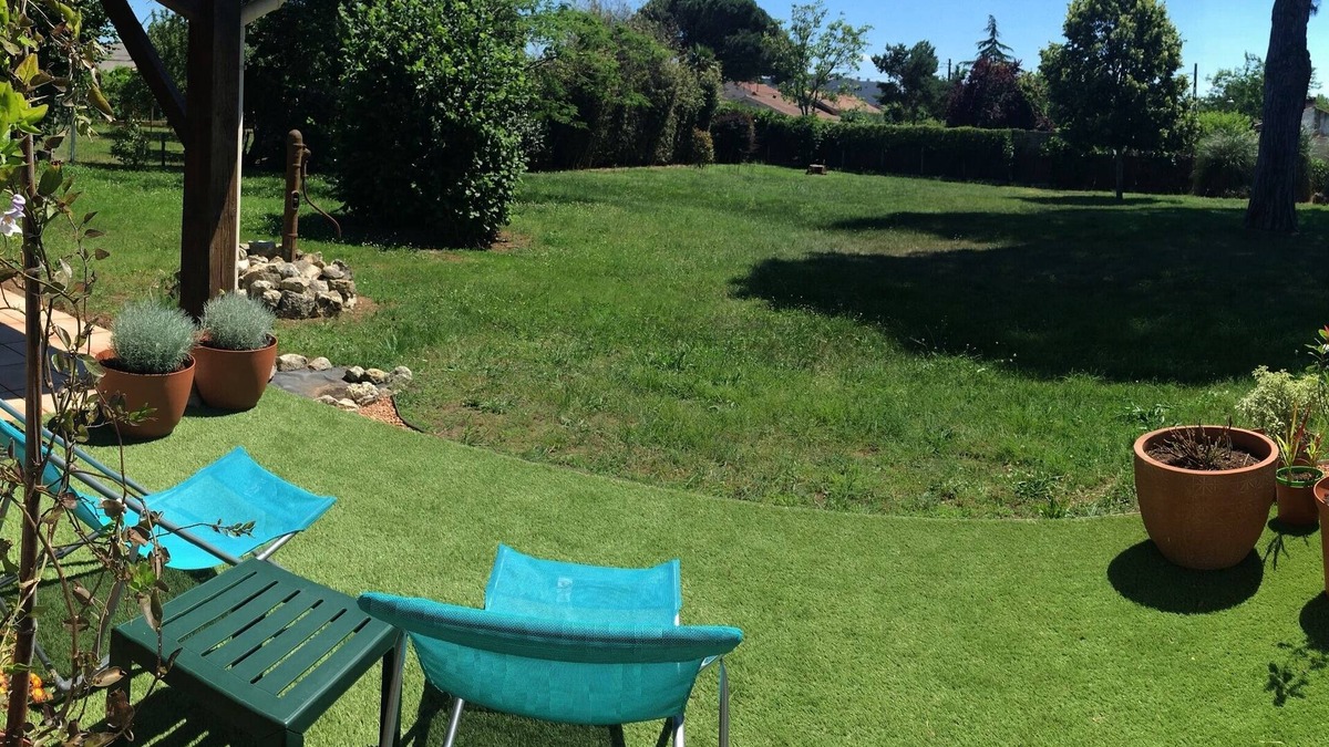 Lesparre-Medoc House | LES NOISETIERS SAUVAGES - close to beaches, vineyards, estuary. WI-FI