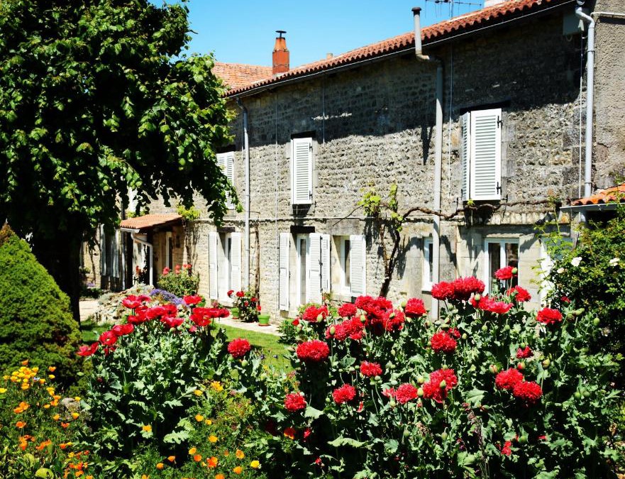 Aulnay Bed & Breakfast | Les noyers aulnay