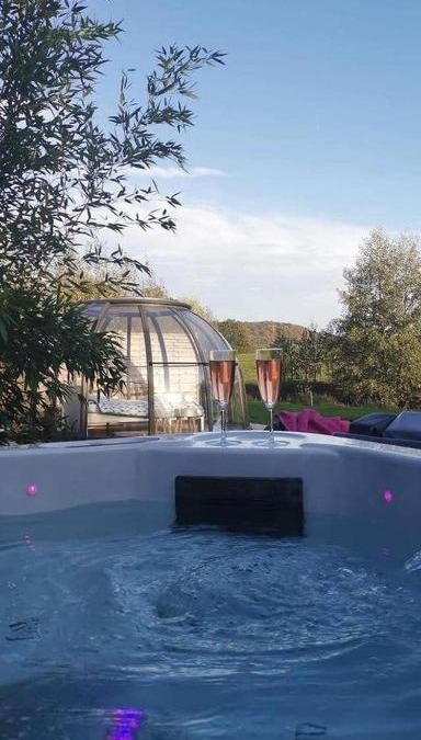 Outremecourt Bed & Breakfast | Les nuits insolites de la mothe - hébergement en bulle ou tiny house avec spa privatif