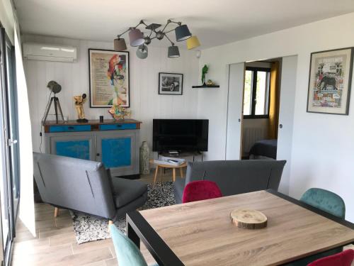 Saint-Simon-de-Bordes House | Les paillotes des îles et ré