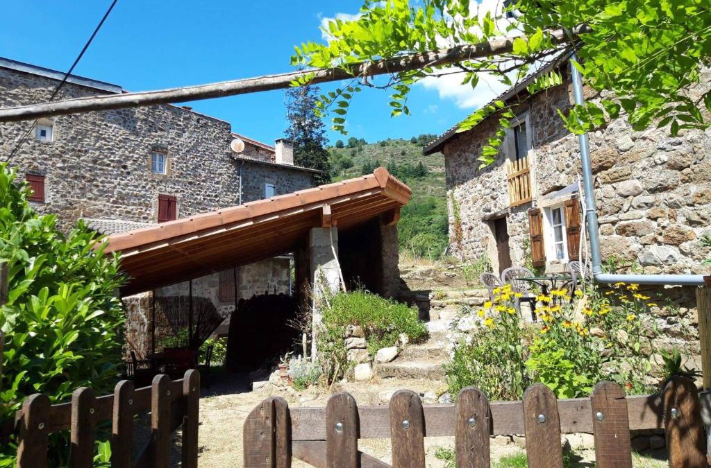 Lamastre House | Les pentes du chateau de Retourtour
