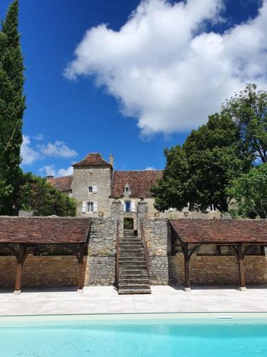 Laval House | Les Pierres Lotoises - gîte les grandes pierres