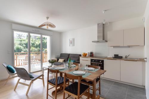 Sables-d'Or-les-Pins Apartment | Les pins 101 - Appt 400m de la plage