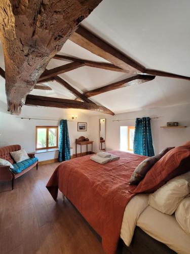 Aze Bed & Breakfast | Les Portails Bleus
