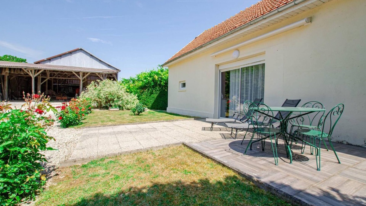 Champigny-sur-Aube House | Les Prés Saint Jean - Champigny SUR Aube