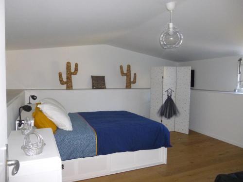 Moncontour House | LES RIVES DE LA DIVE les chambres 123 coaching