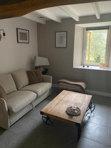 Le Boupere House | les rives du Lay gîte Joly