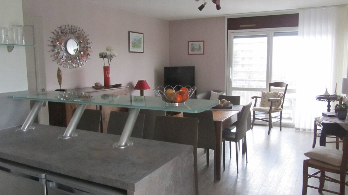 La Motte-Servolex Apartment | "Les Rousserolles"- Between LAC du BOURGET and CHAMBERY, T 2 (64m2), 3 stars NN