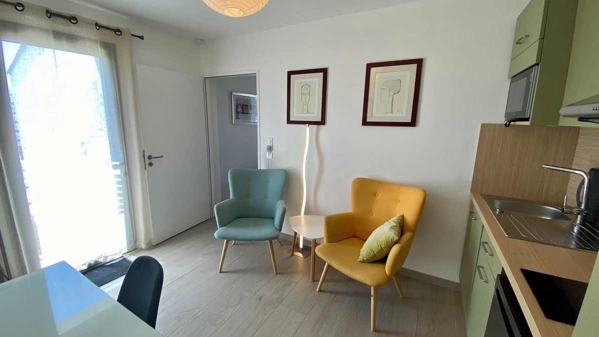 Olonne-sur-Mer Apartment | Les Sables/Olonne T2 apartment with garden, 10 min from beaches and center.