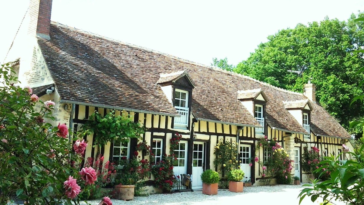 Vitry-aux-Loges Bed & Breakfast | Les Sapins