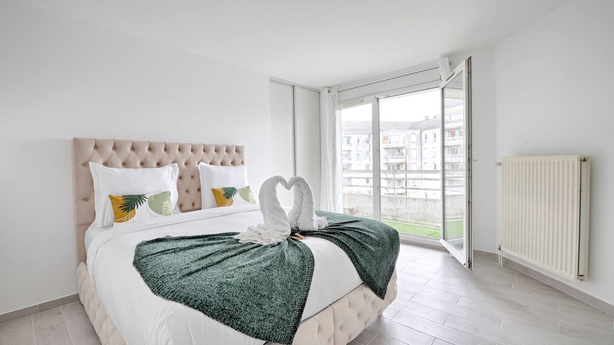 Chenevier-Demenitroux Apartment | Les Sarrazines - 2 voyageurs - Parking privé
