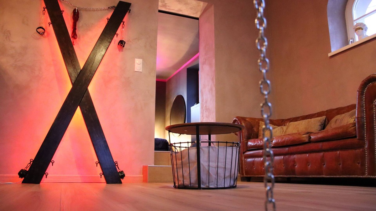 Lichtenberg Apartment | Les Secrets du Château - Gîte Erotique - Love Room