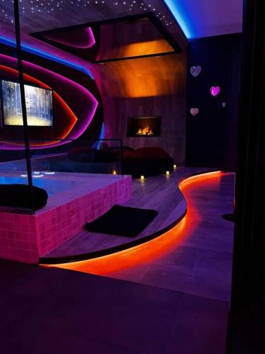 Rivesaltes Apartment | Les Secrets Rooms/Love Room