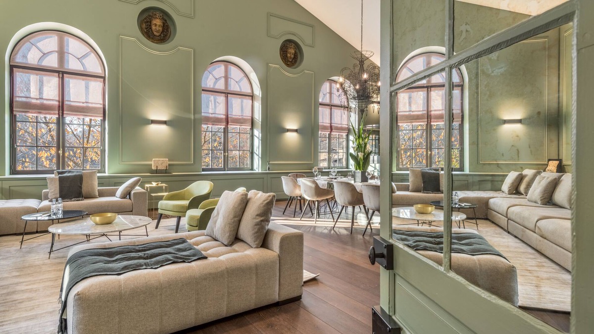 Saint-Rambert House | Les Suites de l'Île Barbe