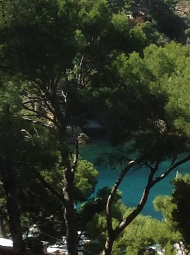 Ensues-la-Redonne Bed & Breakfast | Les terrasses des Anthenors