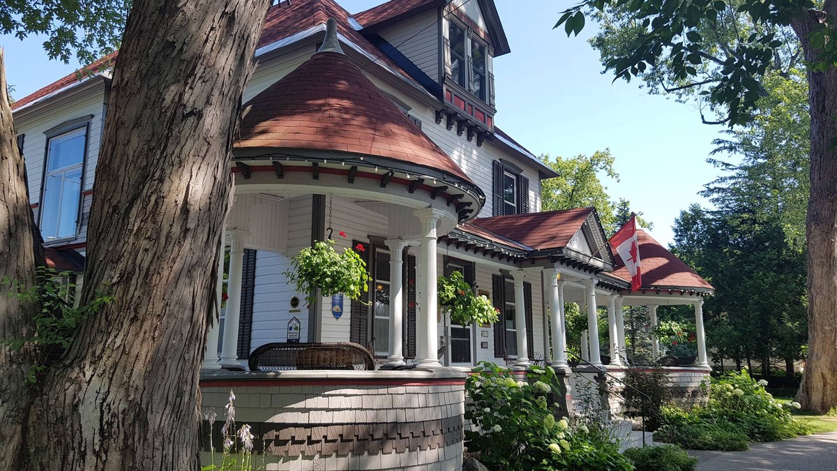 Wakefield Bed & Breakfast | Les Trois Erables Boutique Inn