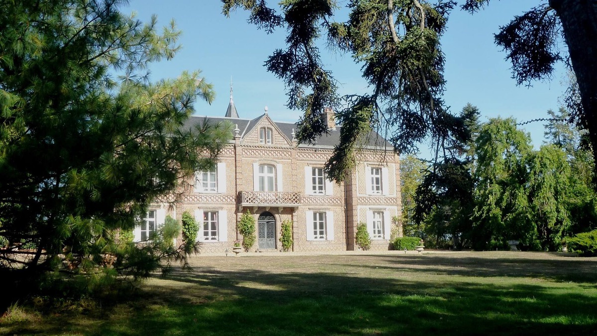 Verneuil-sur-Avre Bed & Breakfast | Les Tuileries du Buisson