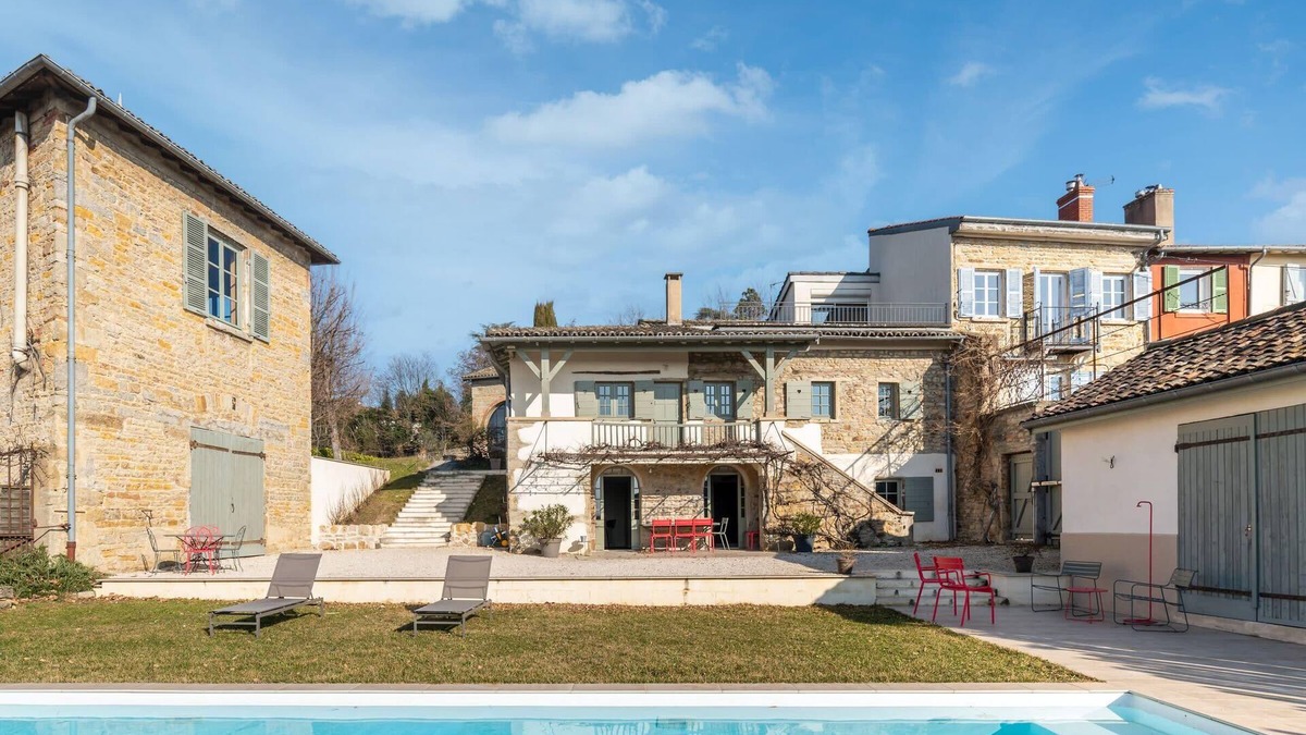 Saint-Didier-au-Mont-d'Or Villa | Les Voutes - Beautiful property with swimming pool