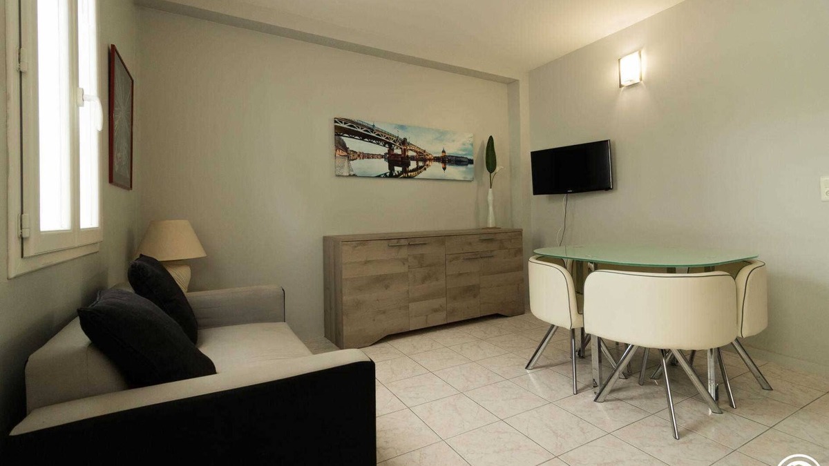 Toulouse North Apartment | Les Violettes - Toulouse