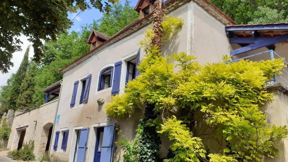 Cregols House | LES VOLETS BLEUS - CREGOLS