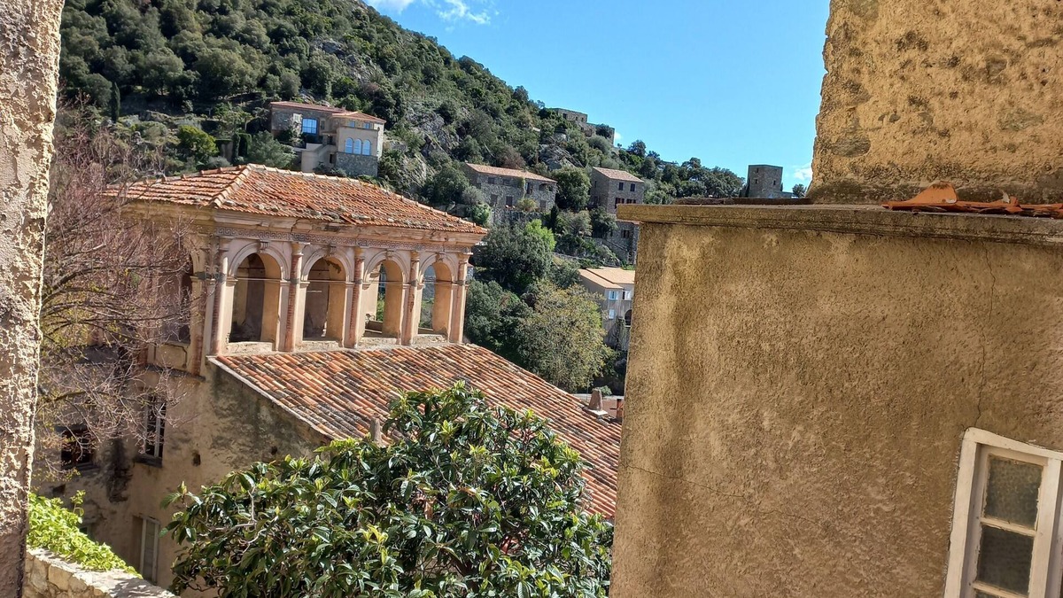 Lama Apartment | Les voûtes de Pascaline, sea and mountain views, Lama (15 min from beach or river)