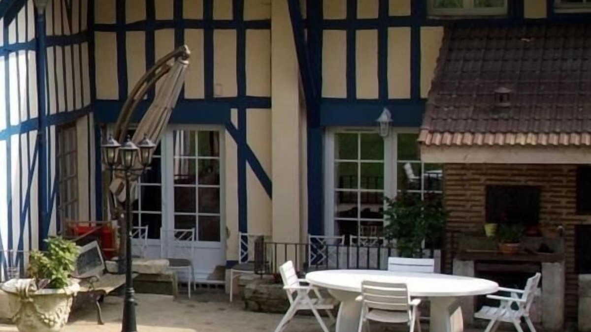Thieblemont-Faremont Bed & Breakfast | Les Wyllows