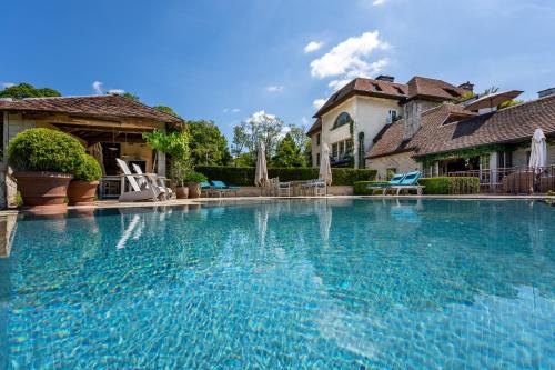 Kluisbergen House | LeSable luxury vacation home