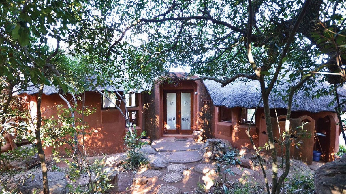 Makhado Cabin | Leshiba Mountain Retreats