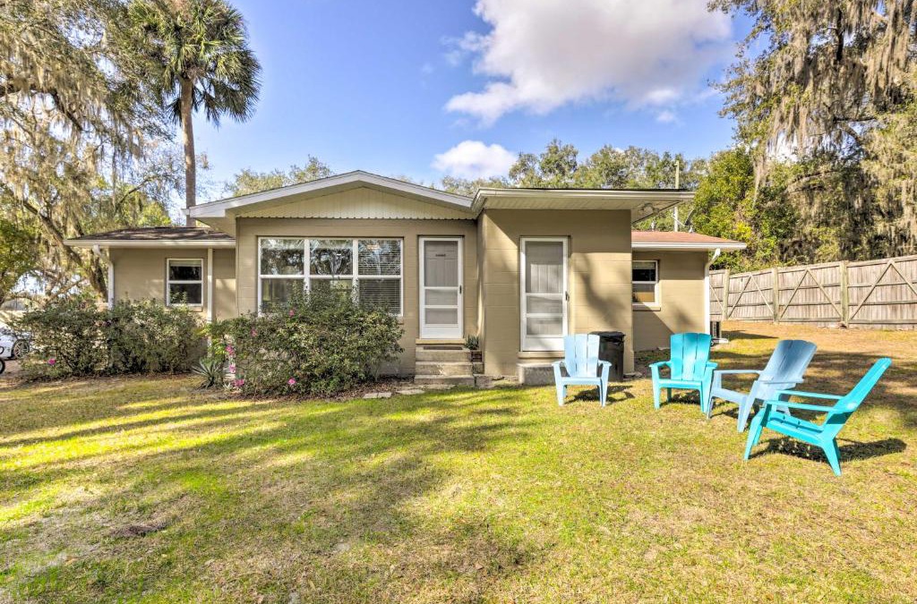 Summerfield House | Less Than 1 Mi to Lake Weir Quiet Summerfield Getaway