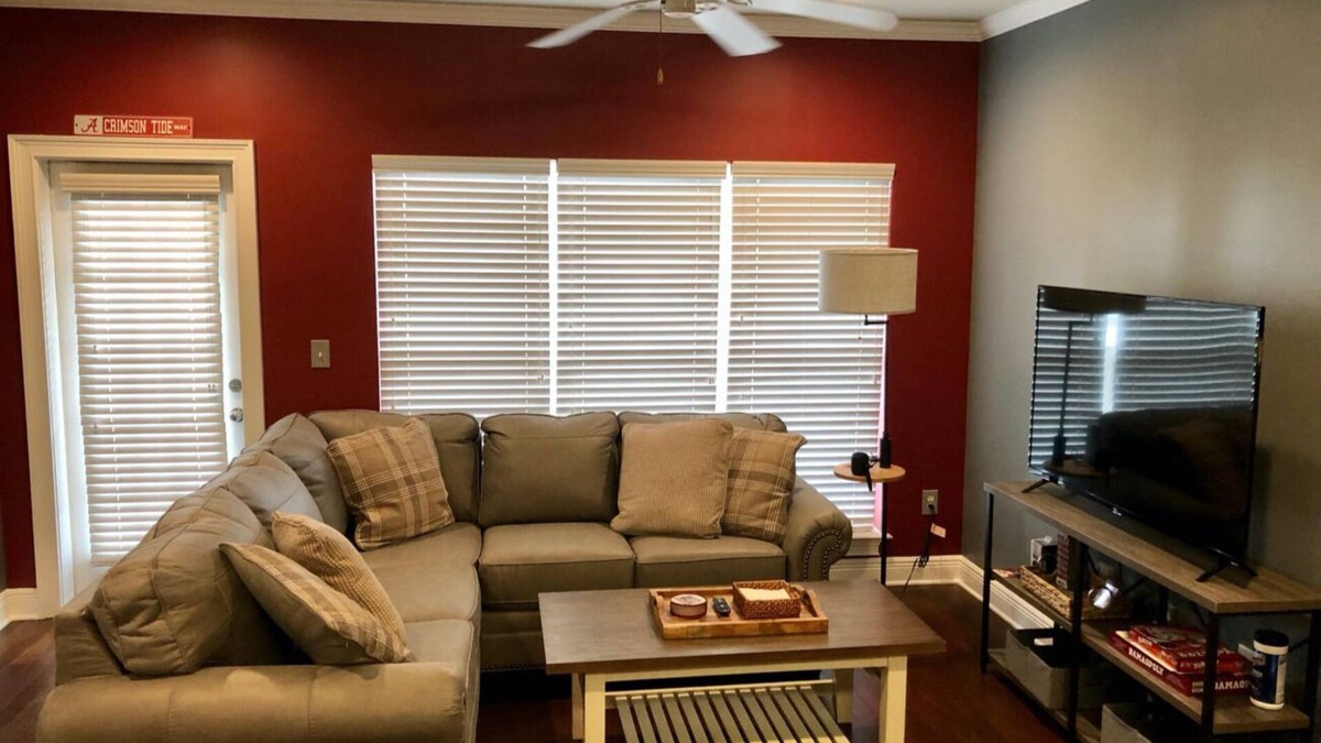 Tuscaloosa Condo | Less Than 1 mile to Bryant Denny, Coleman Coliseum, & Sewell-Thomas