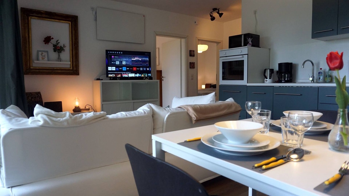 Burglesum Apartment | Lesum-auen. Ruhige Ferienwohnung mit Terrasse und Garten