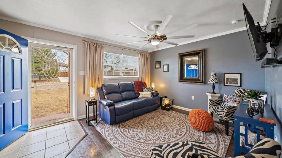 Big Spring House | Let D's Cozy Cottage Provide a Comfortable Stay!