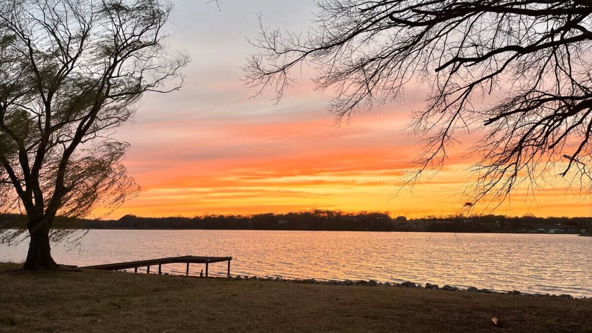 Town Creek Cabin | Let's Explore - Stunning Sunrise & Sunset Views!