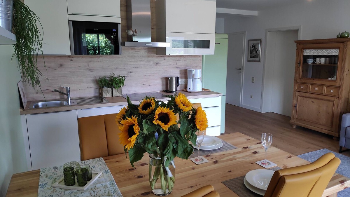 Bad Muenstereifel Apartment | Let the hideaway dangle!
