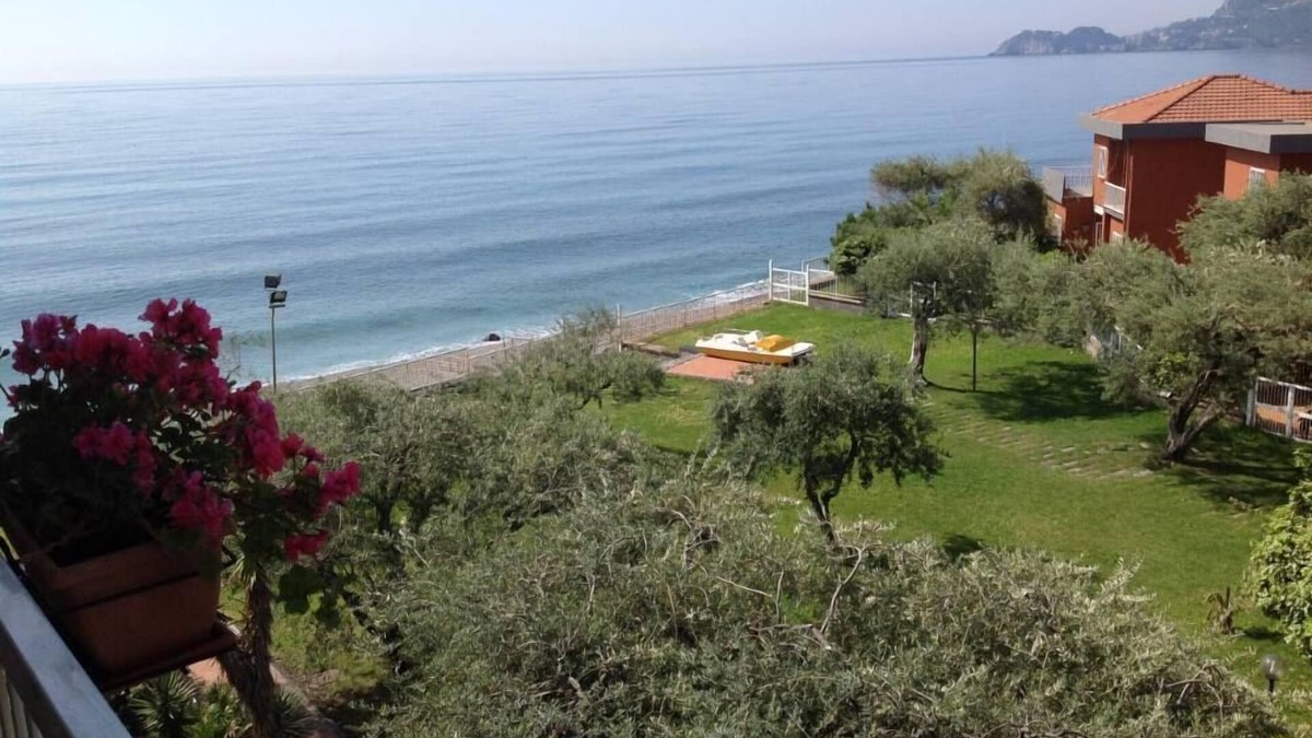 Letojanni Apartment | Letojanni: Apartment/flat - Letojanni - Taormina