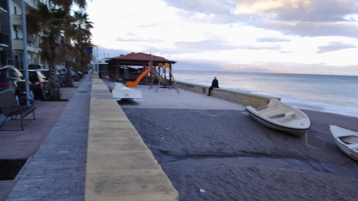 Letojanni Apartment | Letojanni: apartment in Letojanni to alone 30 mt from the beach
