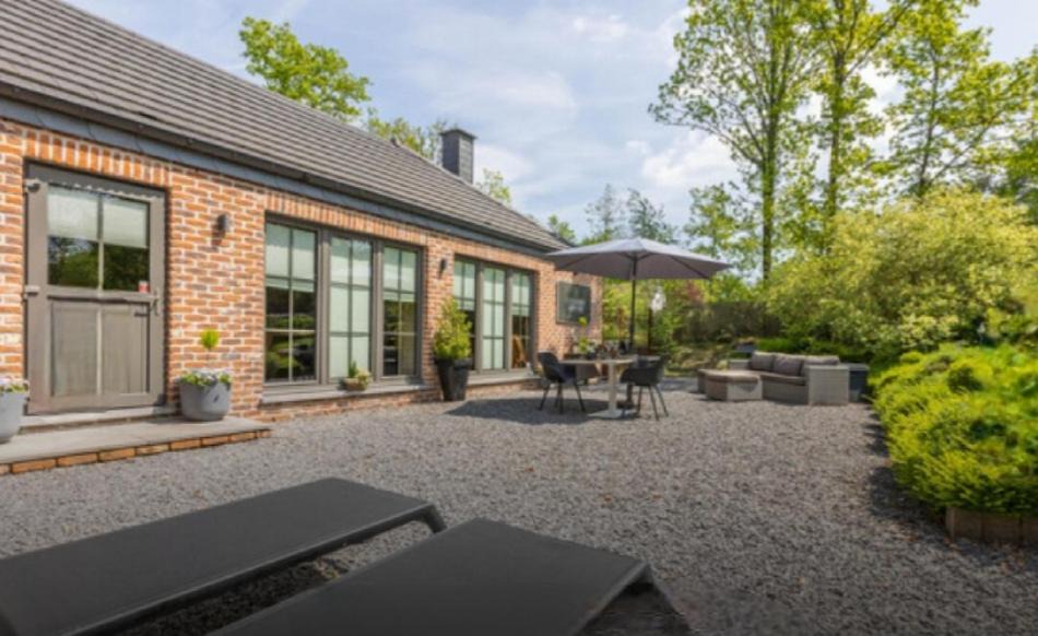Beauraing House | Levasion nature