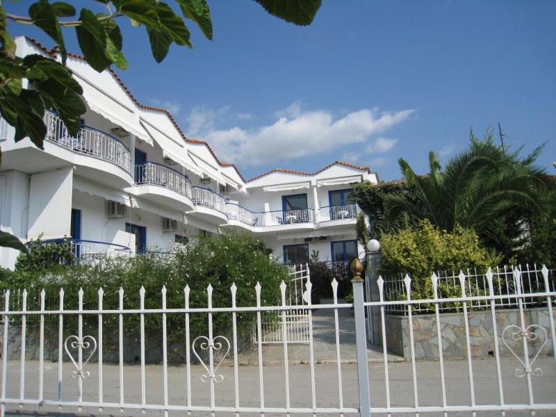 Rovies Apartment | Leventis Apartments