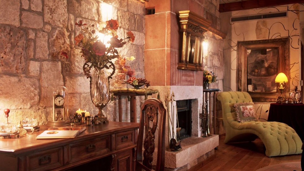 Panagitsa Hotel | Leventis Art Suites